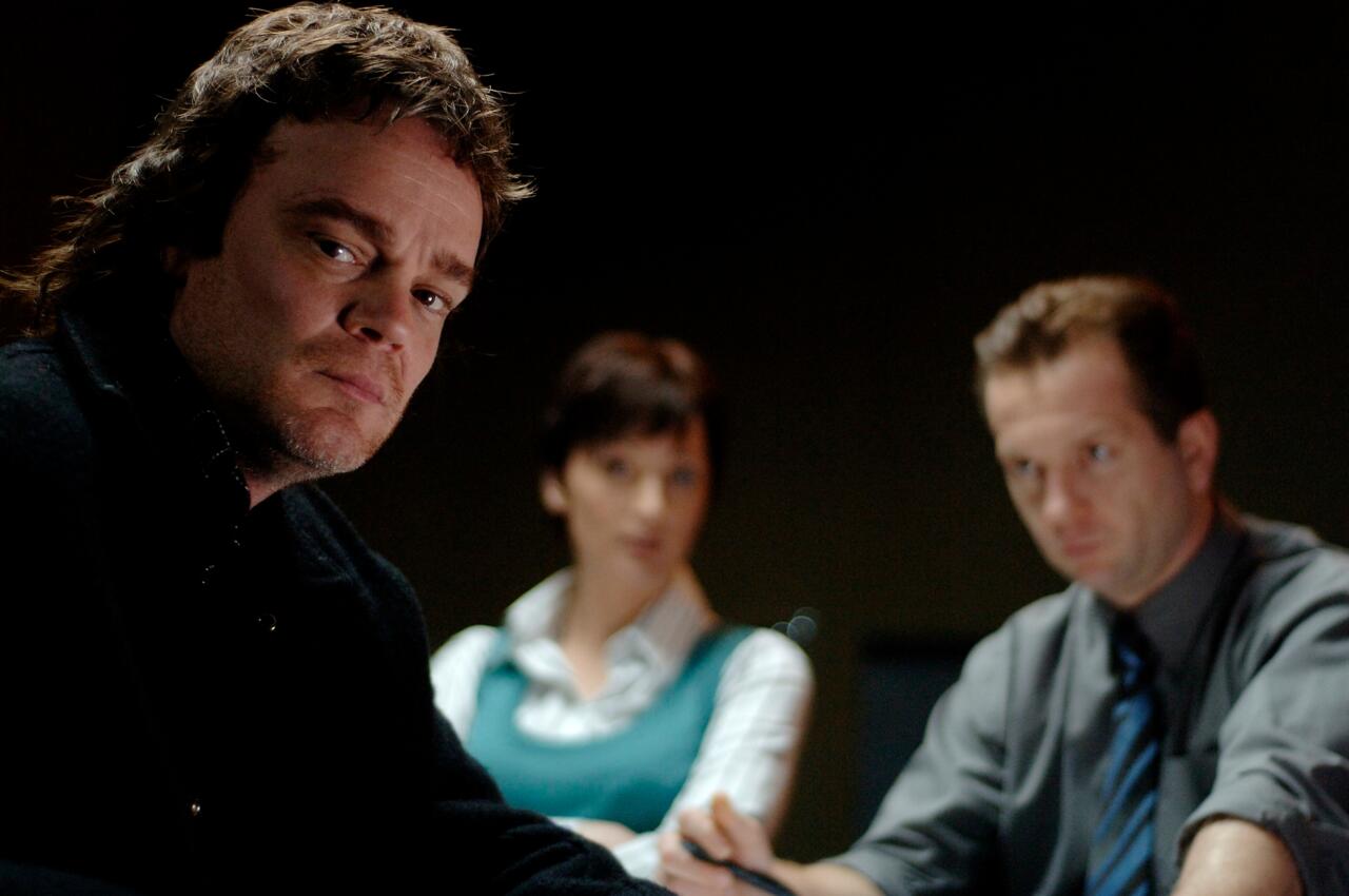 Interrogation ep 8c (Joel Tobeck as Ken Pringle with Det Sgt Darley and Det Cns Skinner)