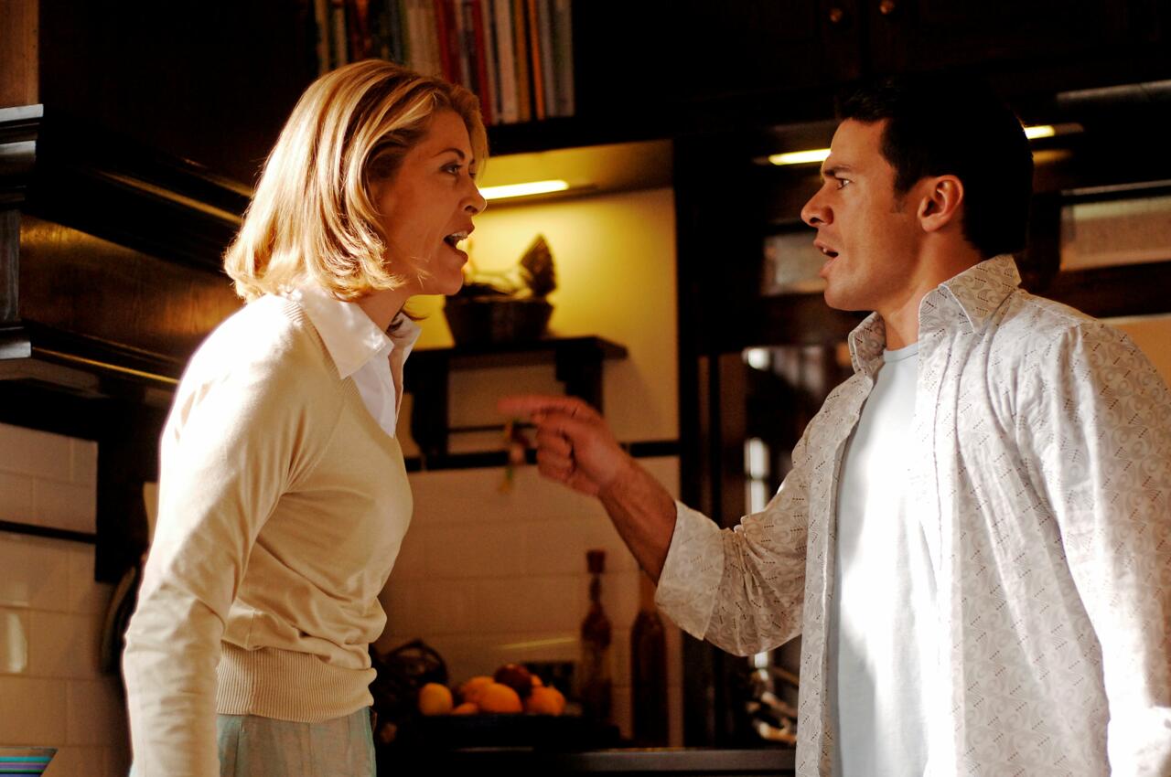 Interrogation ep 12f (Jennifer Ward-Lealand as Gail Abbot fighting with Clint Elvy as Zane Boyce)